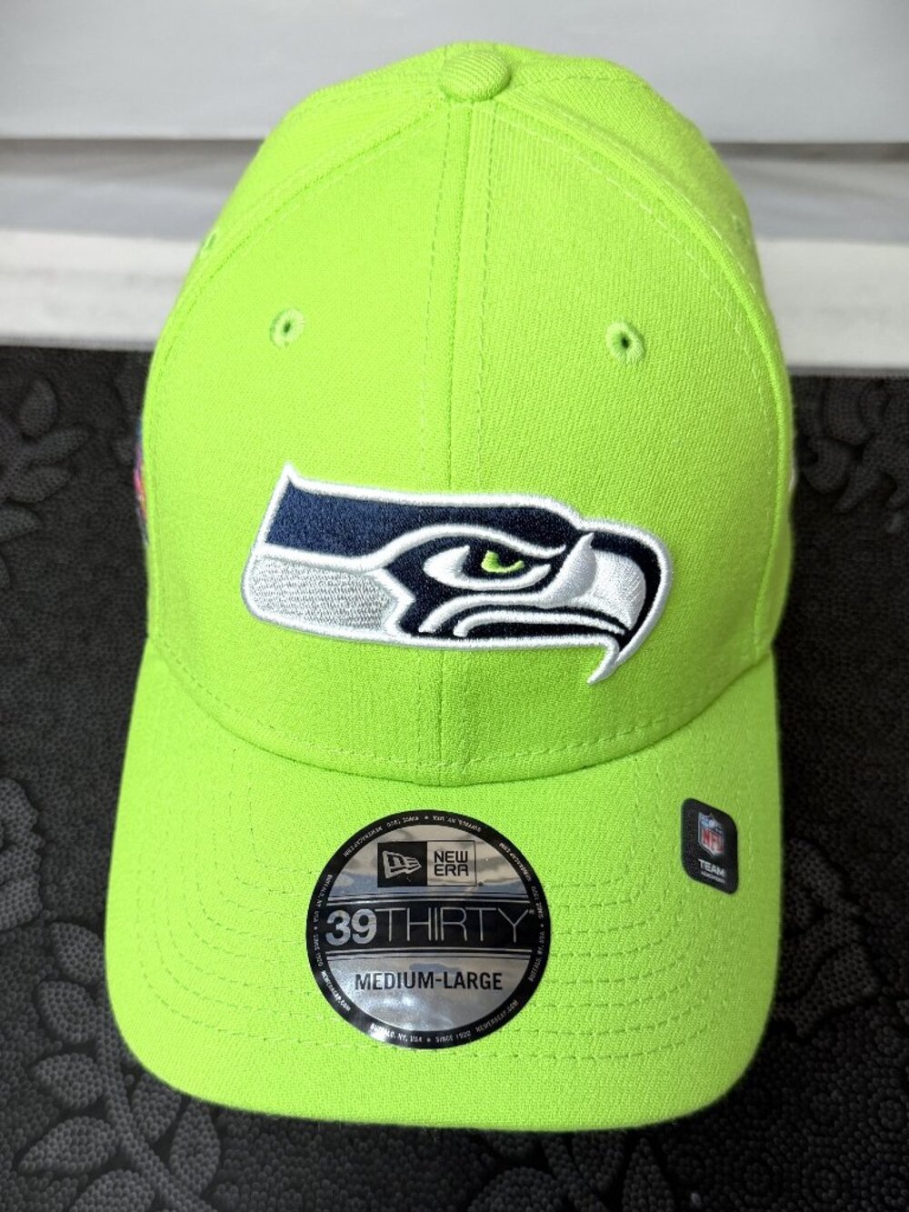 New Era 39THIRTY Seattle Seahawks Super Bowl LX Neon Green Flex Fit Hat Size M/L